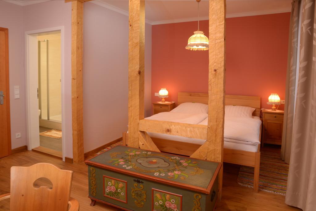 Landgasthof Haueis Marktleugast 객실 사진